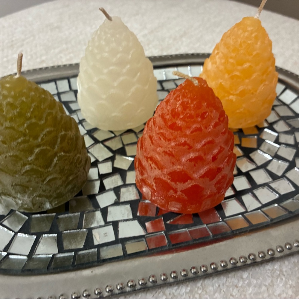 NWT 🍁 🍂 AUTUMN COLORS Hand Poured Candle Set - - Picture 6 of 7